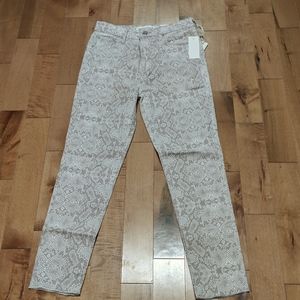 Aritzia Denim forum jeans NWT.